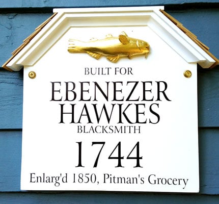 Custom lettering on an address plaque Custom lettering on an address plaque