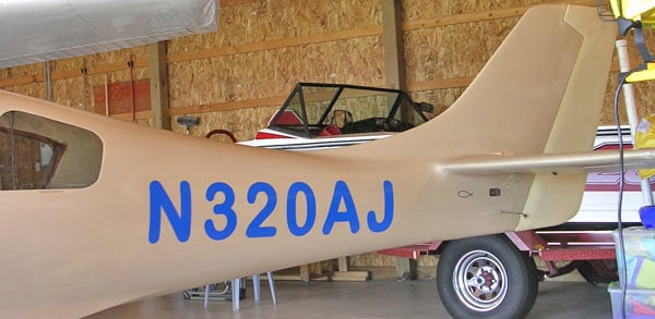 Custom lettering on an airplane Custom lettering on an airplane
