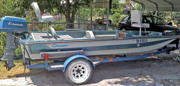 Lettering on a bass boat